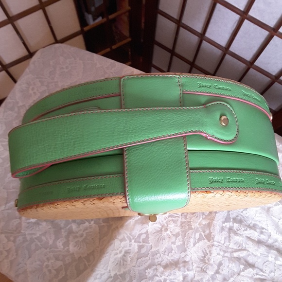 Juicy Couture Train Case - Picture 2 of 8